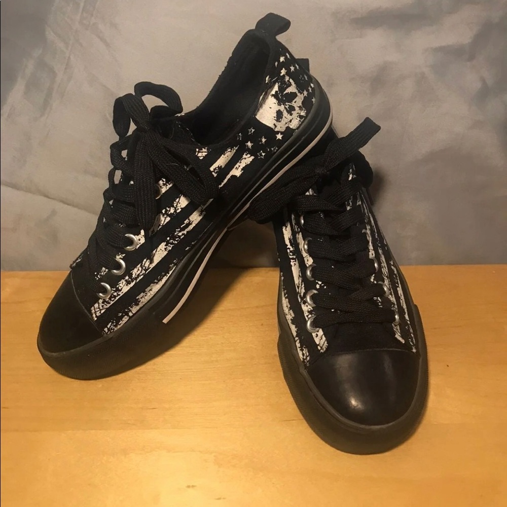 Hot Topic Sneakers